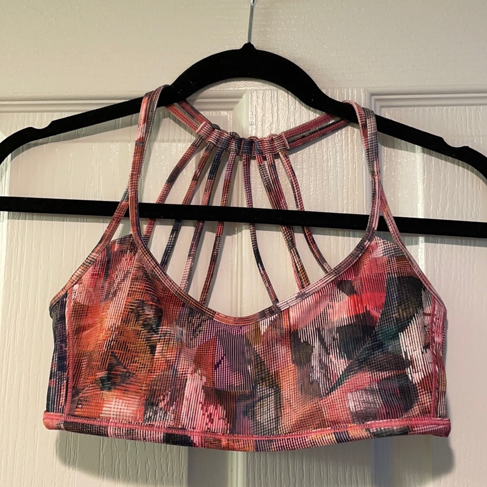 Lululemon sport bra